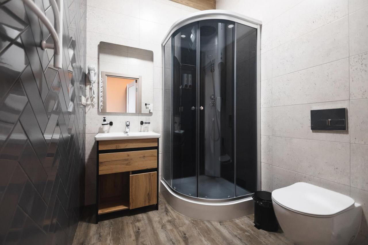 Pieno Piano Otel Rivne Dış mekan fotoğraf