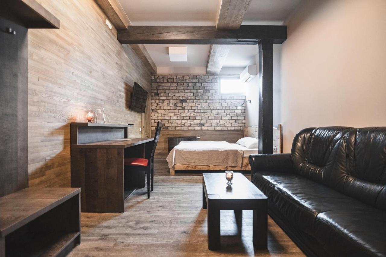 Pieno Piano Otel Rivne Dış mekan fotoğraf